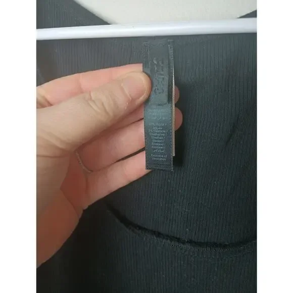 Skims Tank Top XL Cotton Ribbed Cropped Rounded Scoop Neck Black - Picture 2 of 5